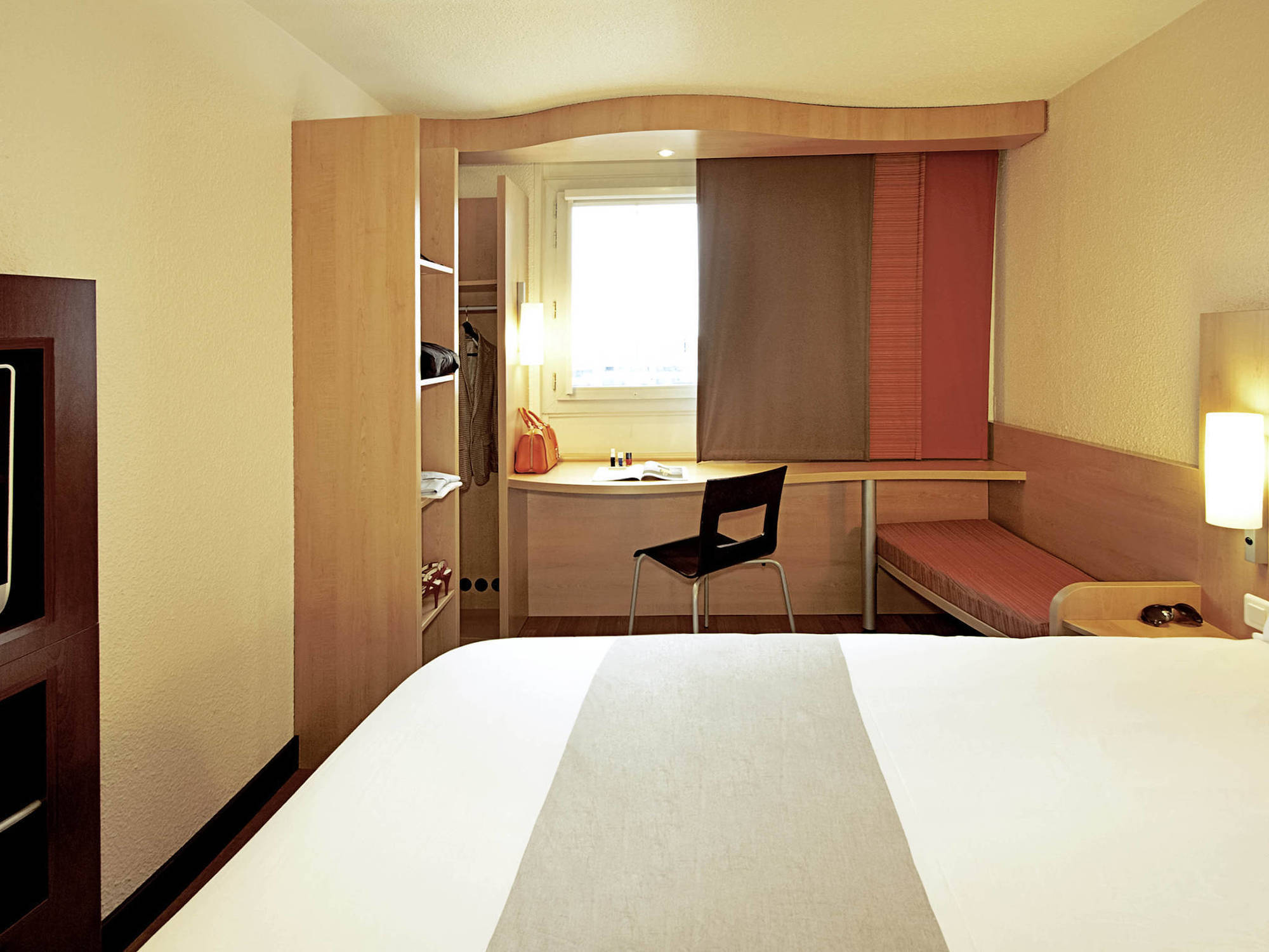 Ibis Oran Les Falaises ภายนอก รูปภาพ