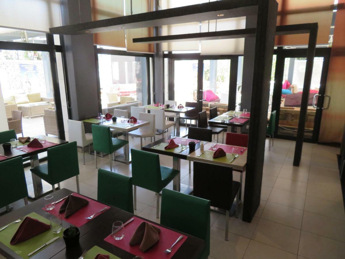 Ibis Oran Les Falaises ภายนอก รูปภาพ